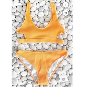 Cupshe yellow feather yarn bikini